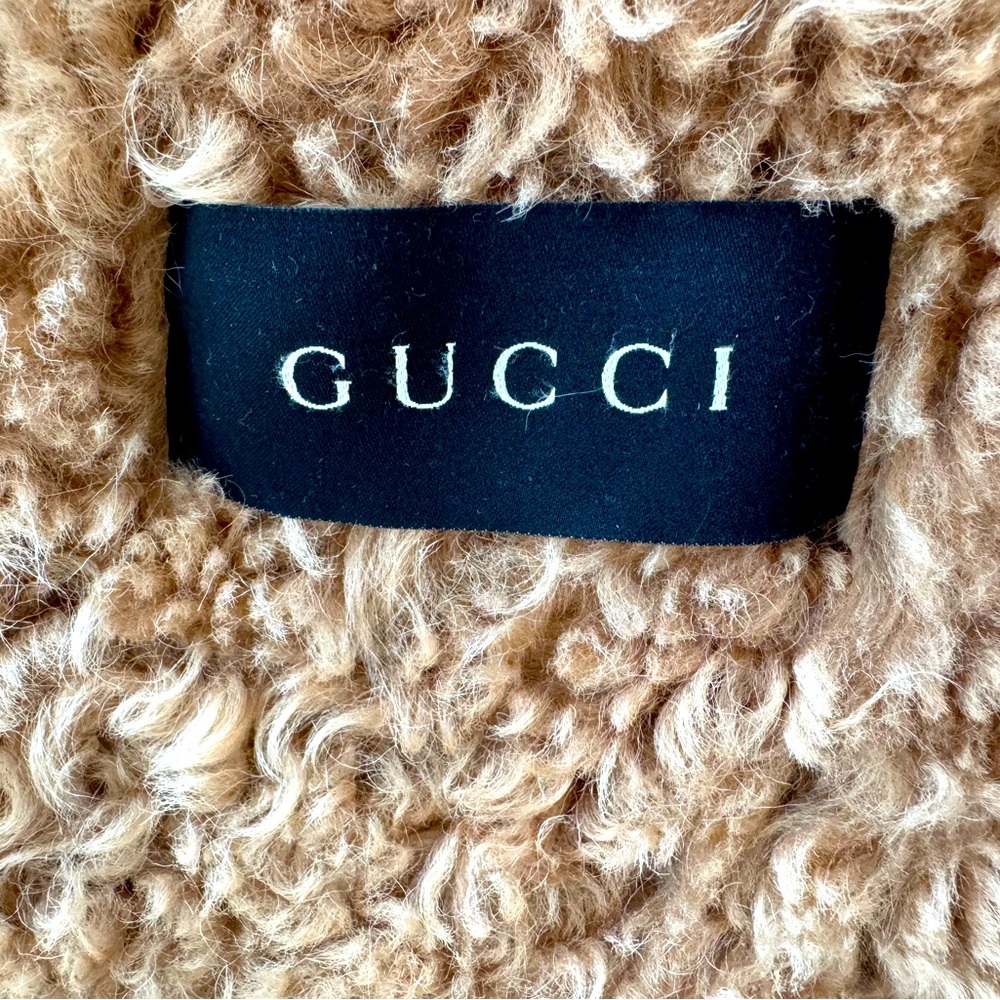 GUCCI vintage shearling/suede coat. Designed by Tom Ford. Very rare piece. Sz 54